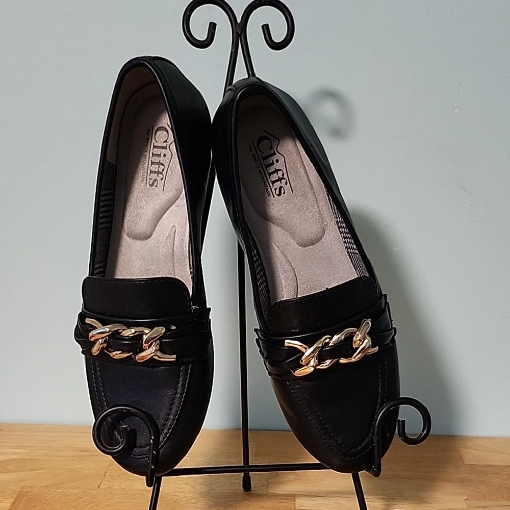Cliffs Loafers Size 7M NWOB (29) - Picture 1 of 5
